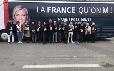 Le bus de Marine Le Pen fait étape dans Les Pyrénées-Atlantiques