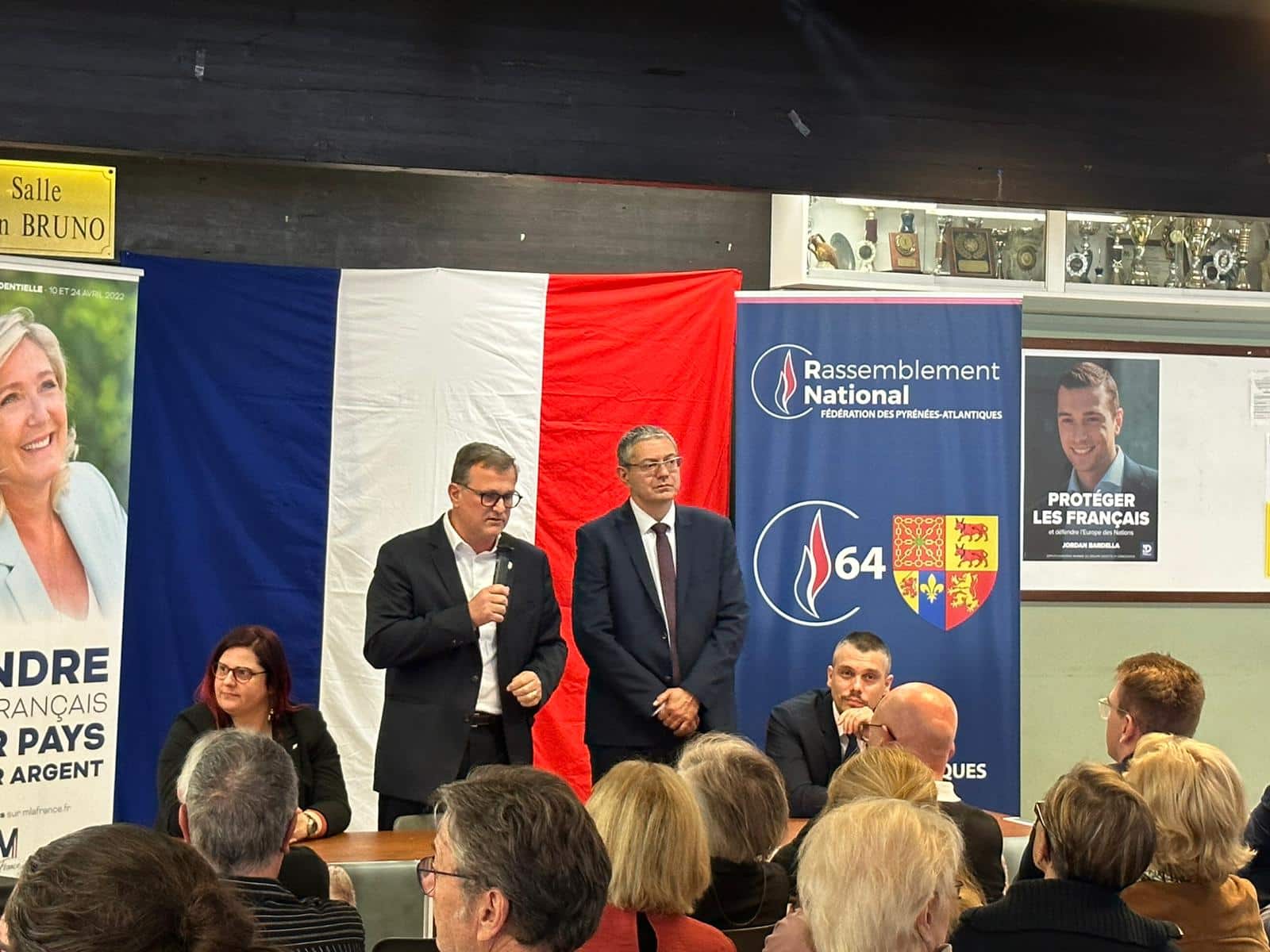 Salle comble pour Louis Aliot à Pau